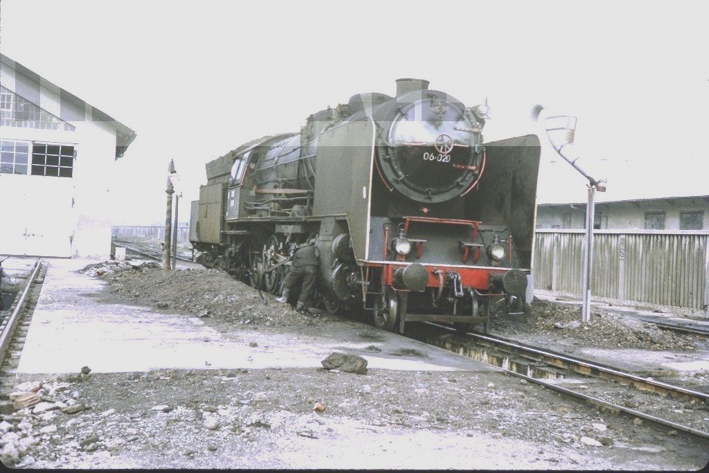 s-l1600 Loco 06 020 1969 Original Jugoslavia.jpg