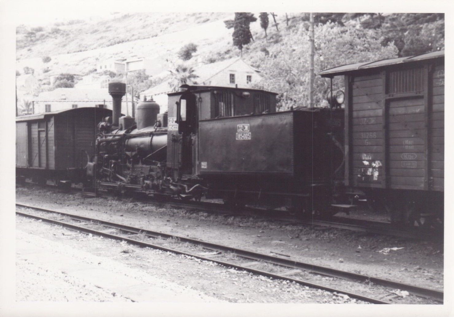 s-l1600  1960s original photograph - locomotive & box cars . france.jpg