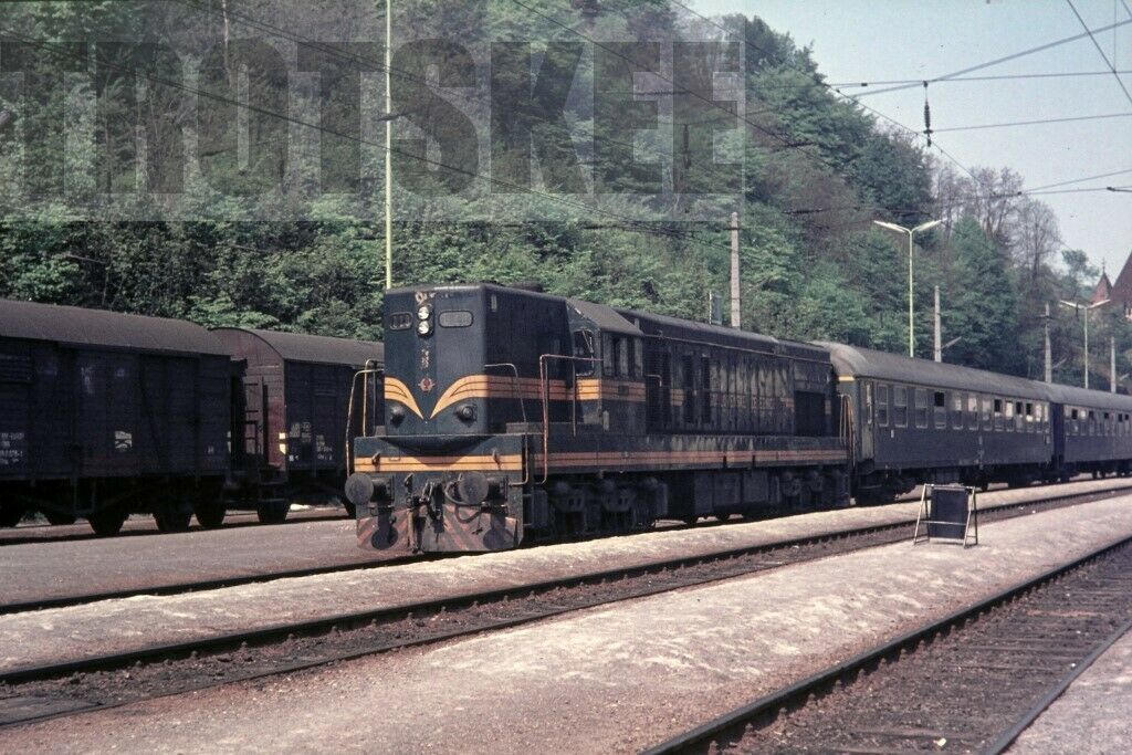 s-l1600 Diesel Loco 661 028 Spielfeld 1976 Original.jpg