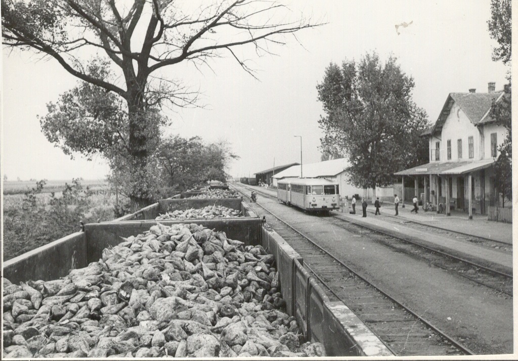 Kovačica, IX 1977 BG-ZRE..jpg