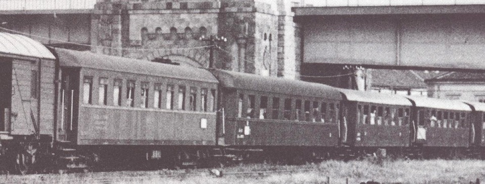CFR WL 1959  Bucuresti  express ispod savskog mosta.jpg