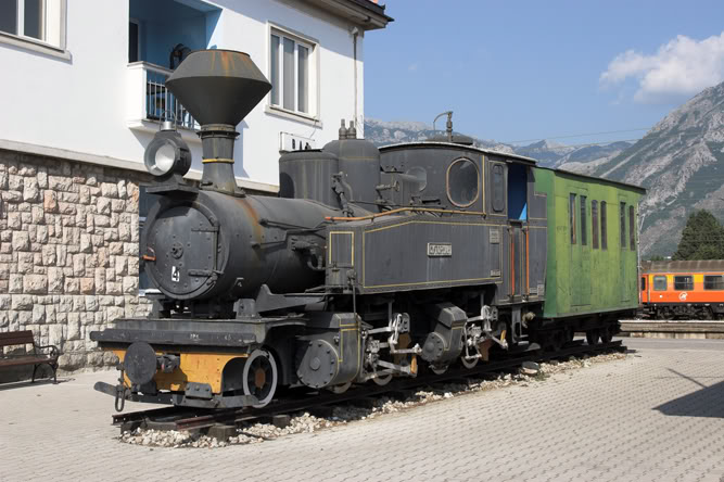 Locomotive_sutorman_bar.jpg