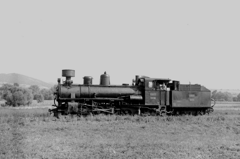 s-l1600 Larger Negative JZ Yugoslavia Railways Steam Loco 83 052 Bogovina 1970 1.jpg