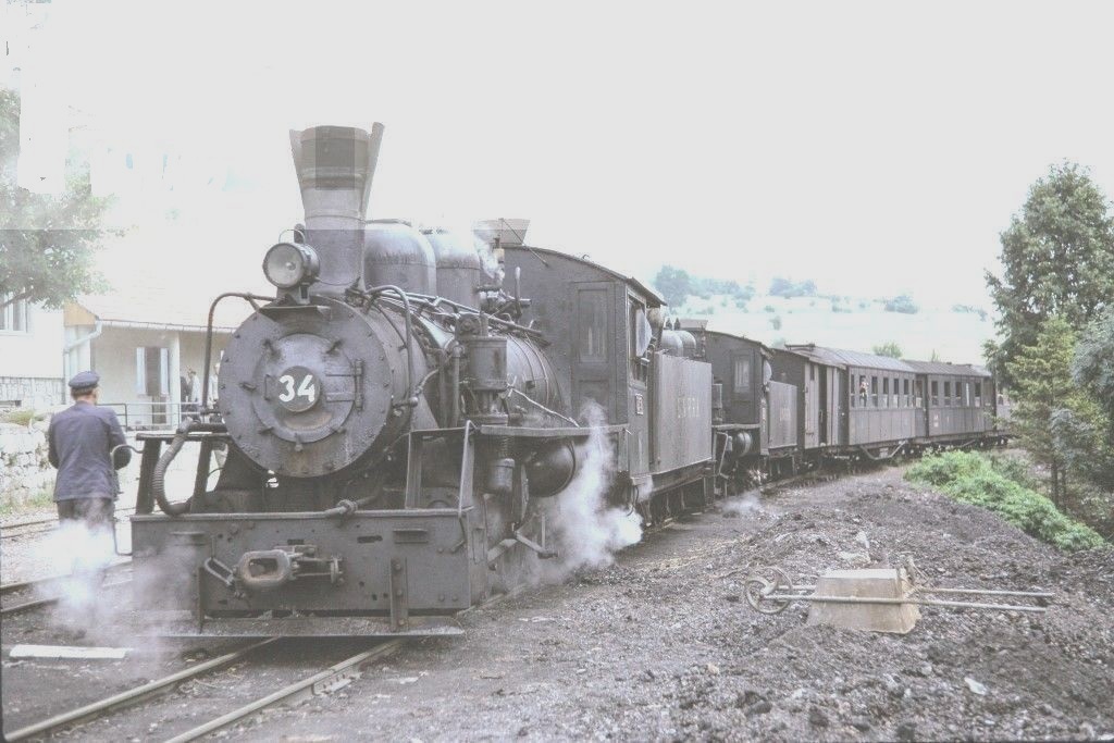 s-l1600 Steam UNRRA 34 6 1966 Gornje Bravsko  Duplicate Peter W Gray B 1.jpg