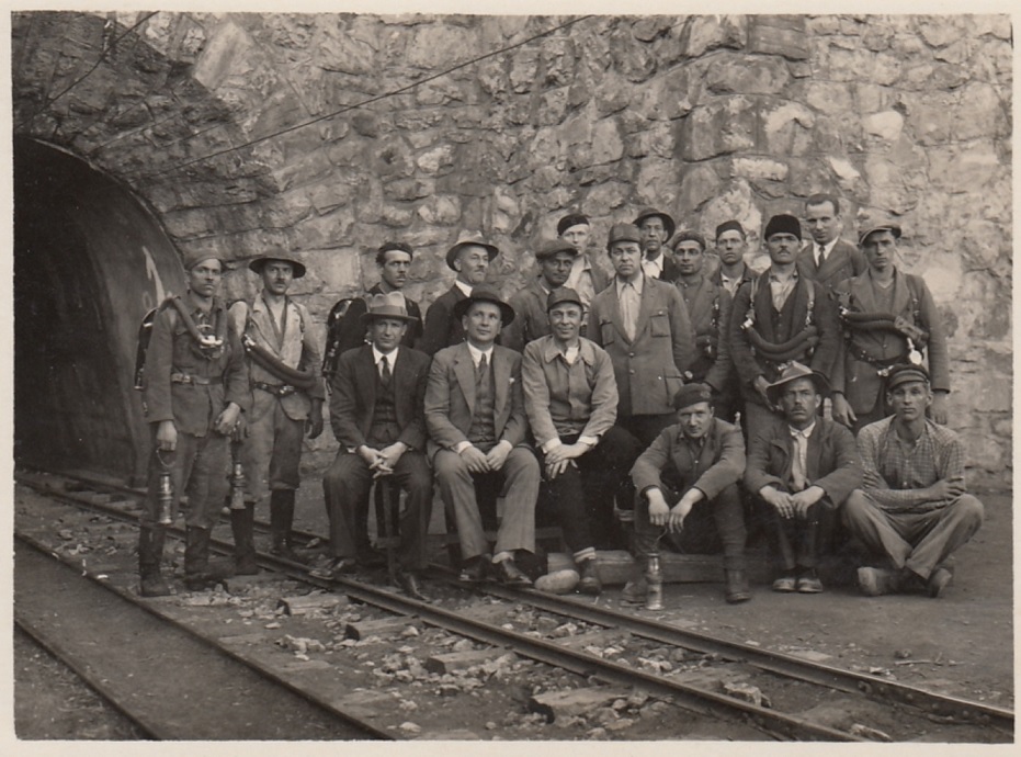 079_001 Breza - Rudnik , Ceta za spasavanje , Life Rescue , Mine , Railway 1935.jpg