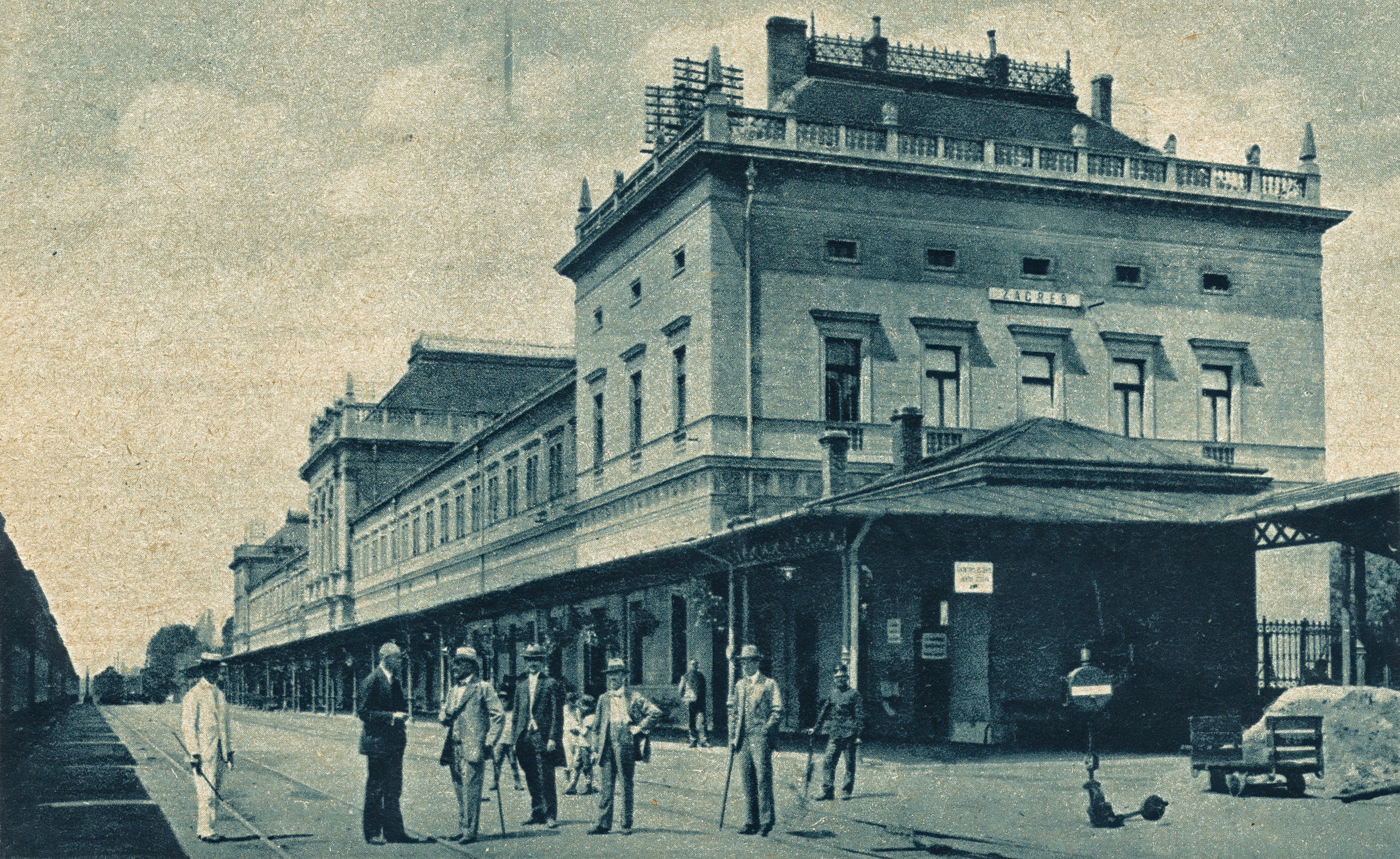 Glavni kolodvor razglednica oko 1920..jpg