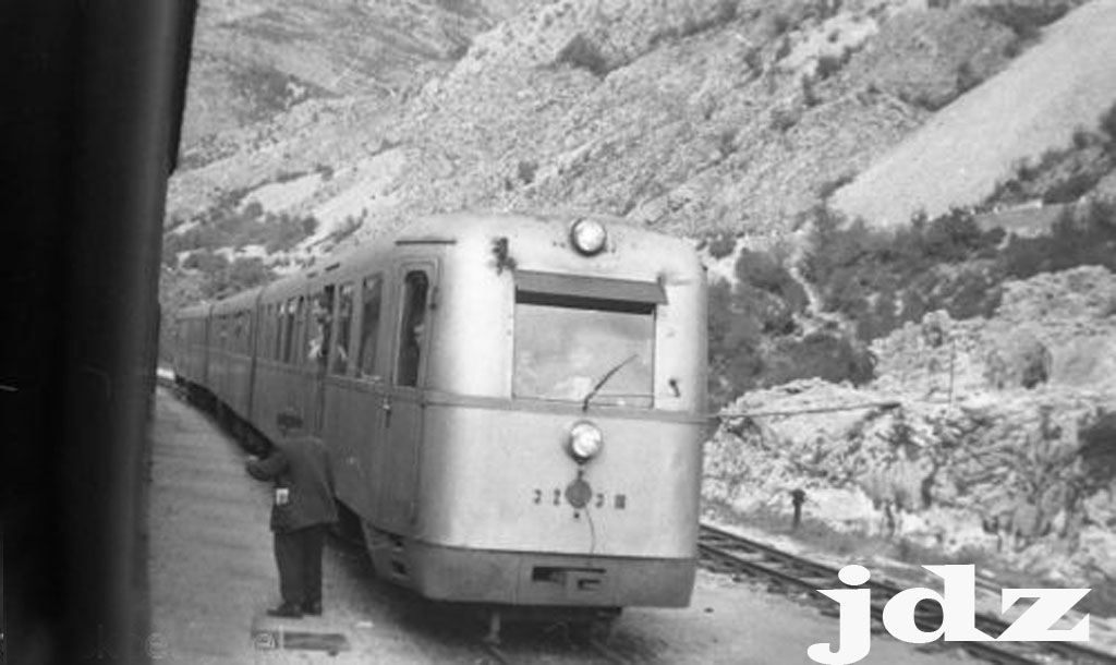 DMU801.jpg