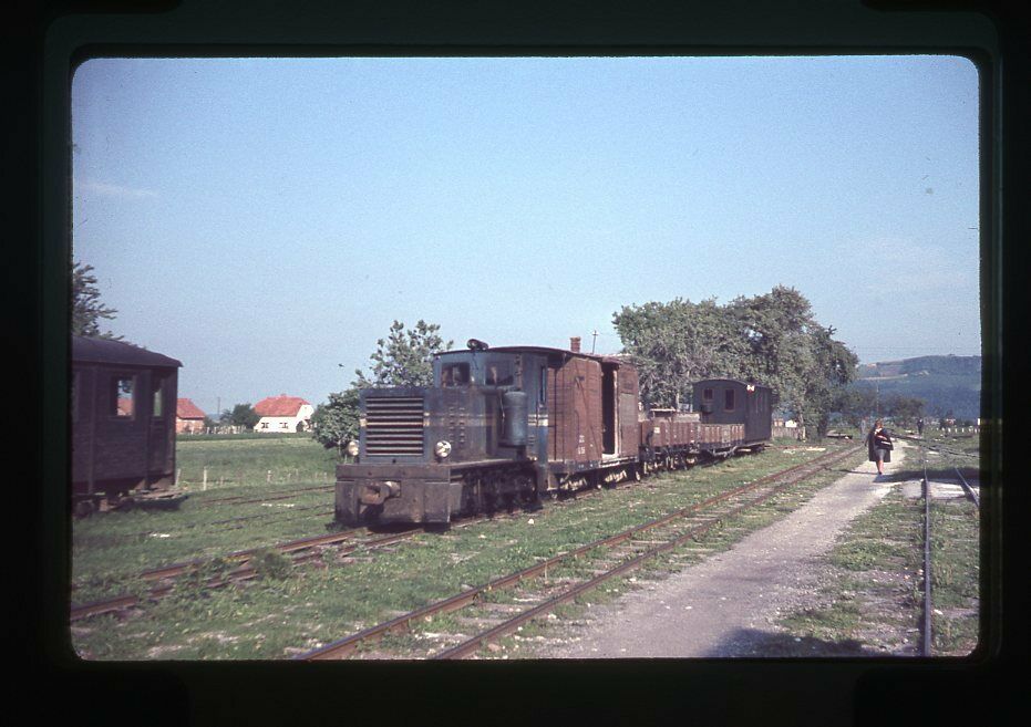 s-l1600 YUGOSLAVIA - Diesel tractor Samobar 1963.jpg