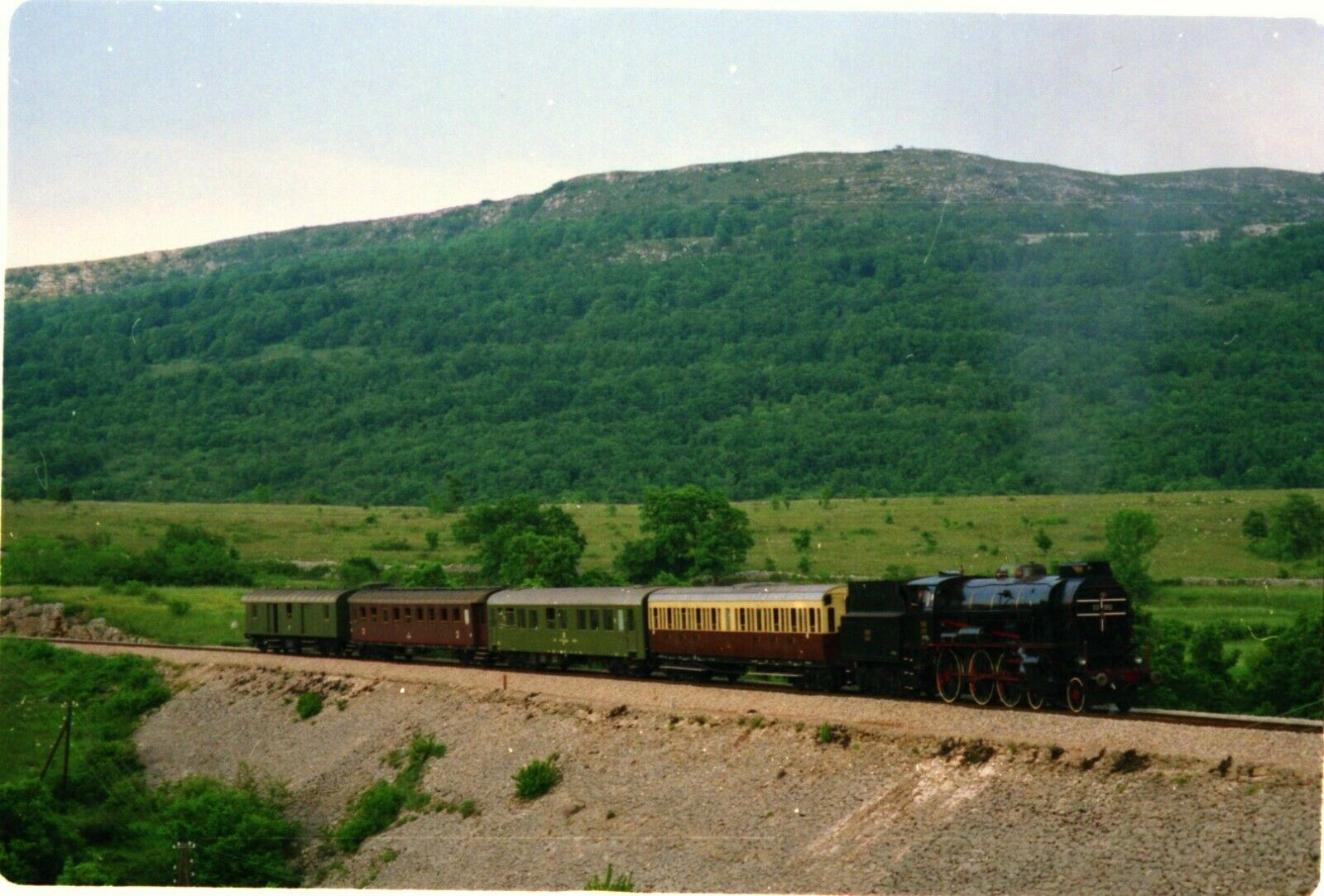 s-l1600 LOCO SLOVENIA JZ 03-002 ON SPECIAL TRAIN.jpg