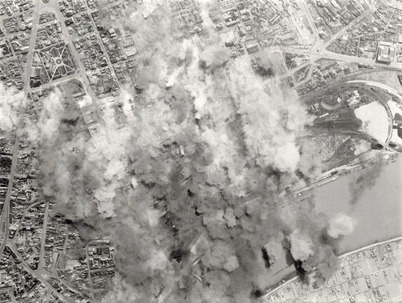 _118073238_bombardovanje1944a.jpg