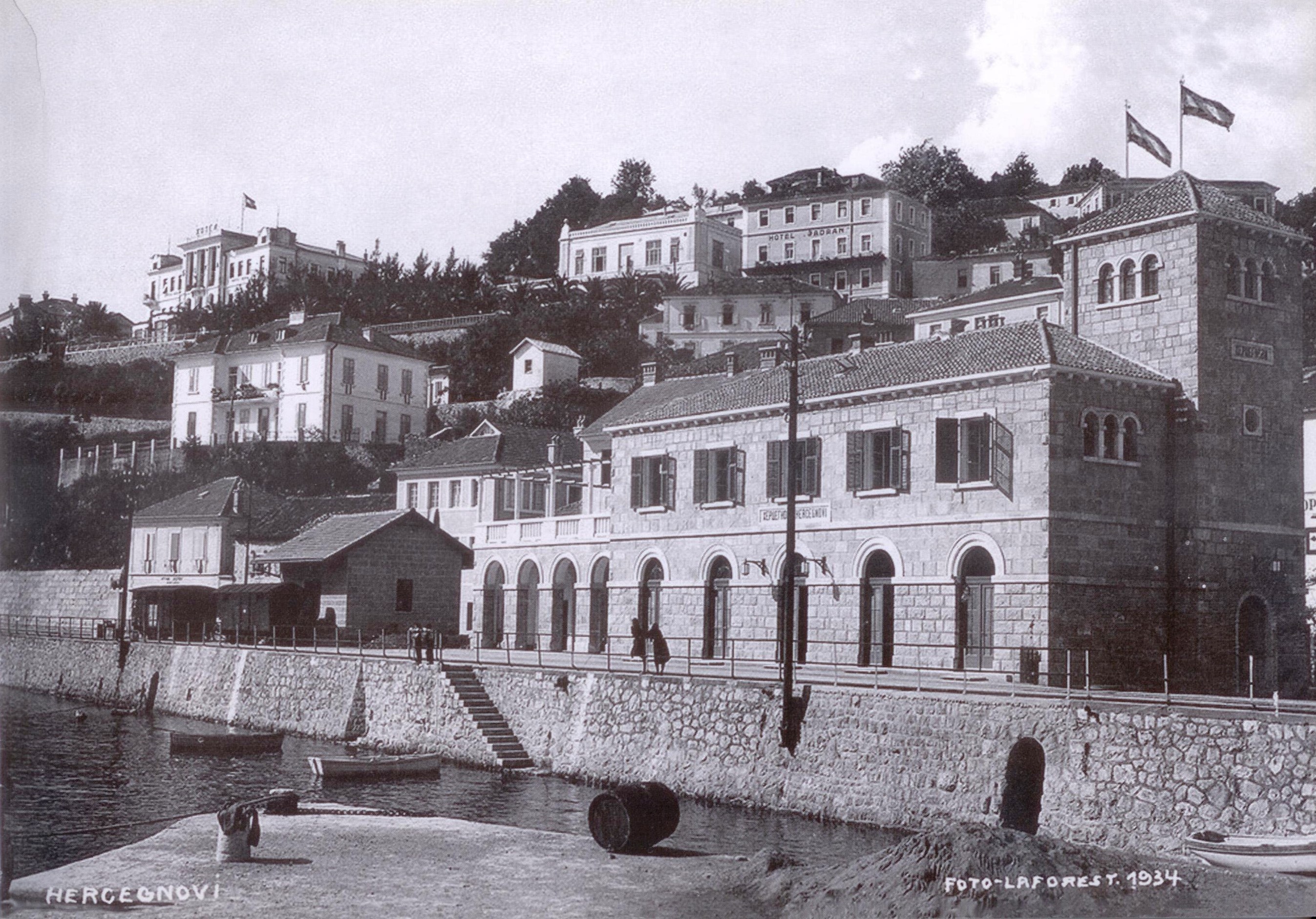 Herceg novi 1934 Laforest.jpg