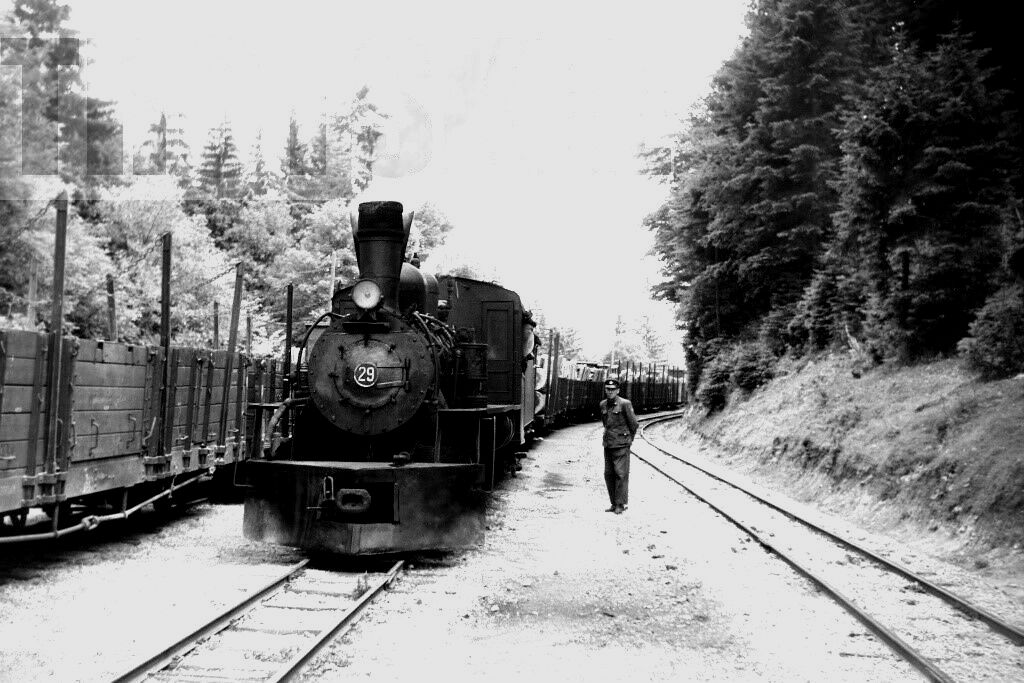 s-l1600  Yugoslavia Railways Steam Loco UNRRA 29 3 1966 Jugoslavia x 3 Potoci.jpg