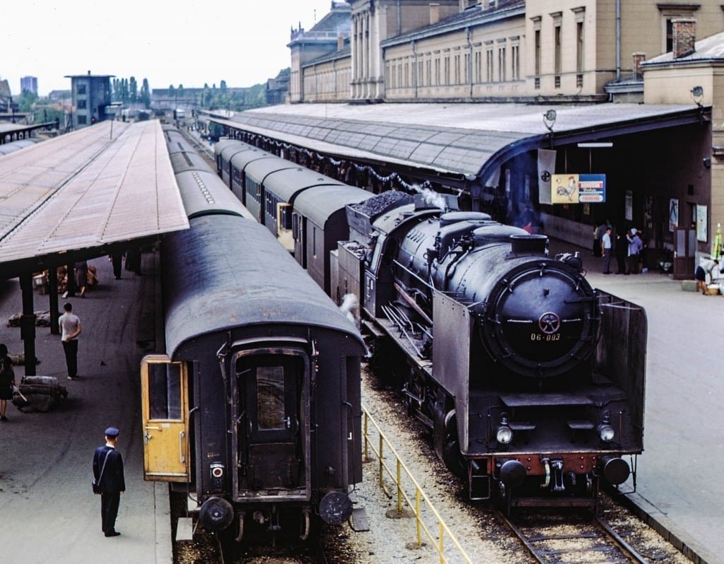 Zagreb 1969 Glavni kolodvor.jpg