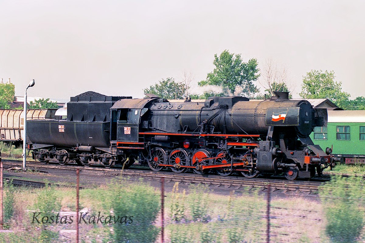 33-245 at Lapovo station.jpg