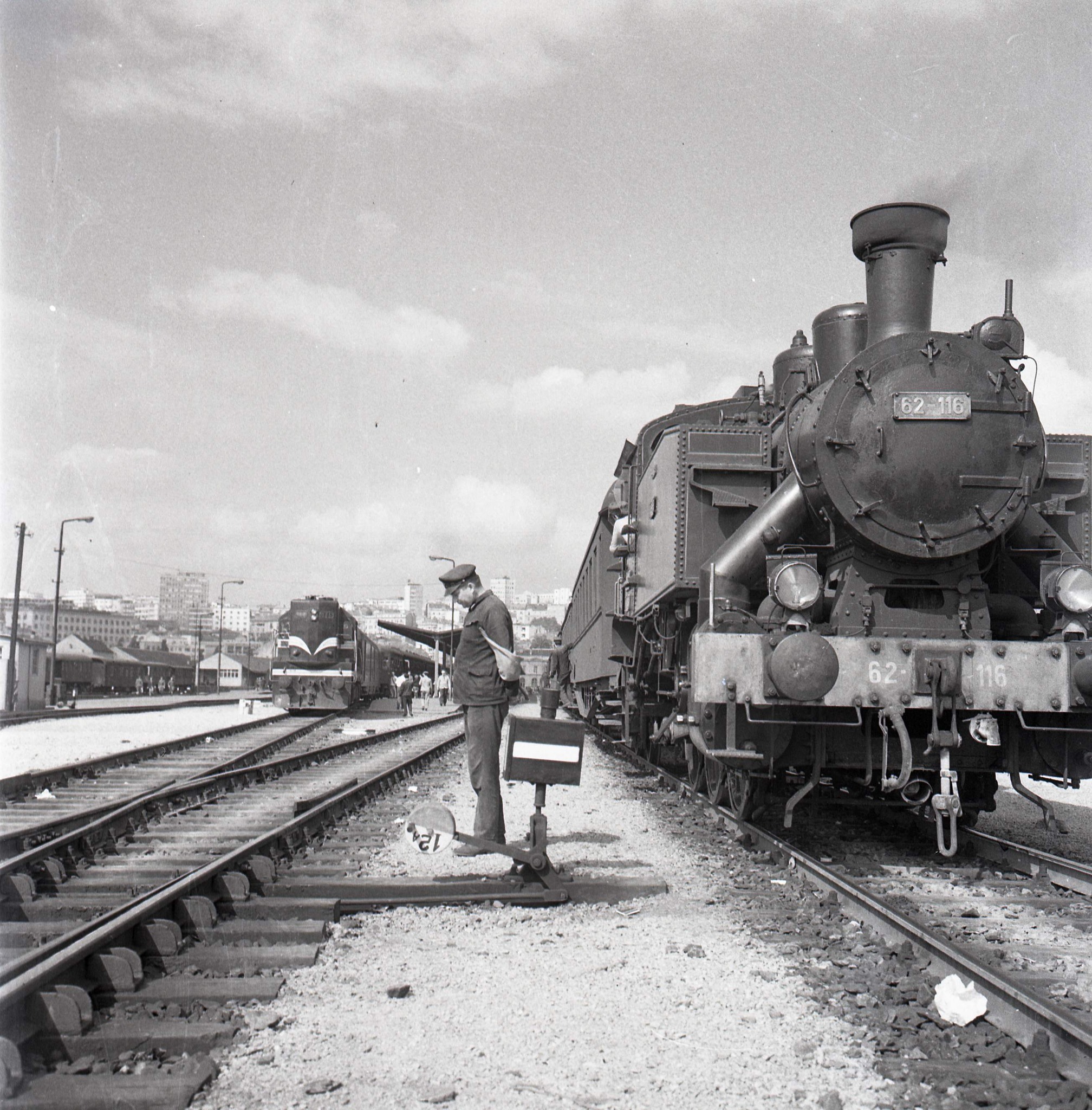 Na stanici Beograd, VIII 1965.jpg