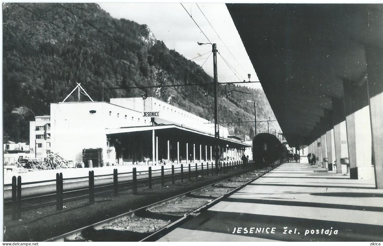 744_001 Slovenia - Jesenice. Railway station.jpg