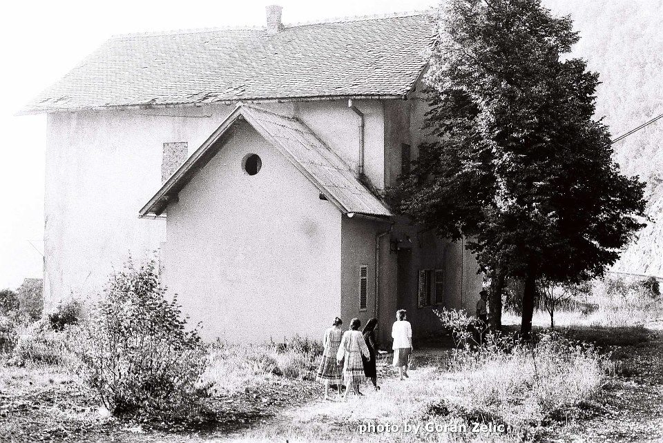 Lička pruga, stanica Cerovac, 1983.g..jpg