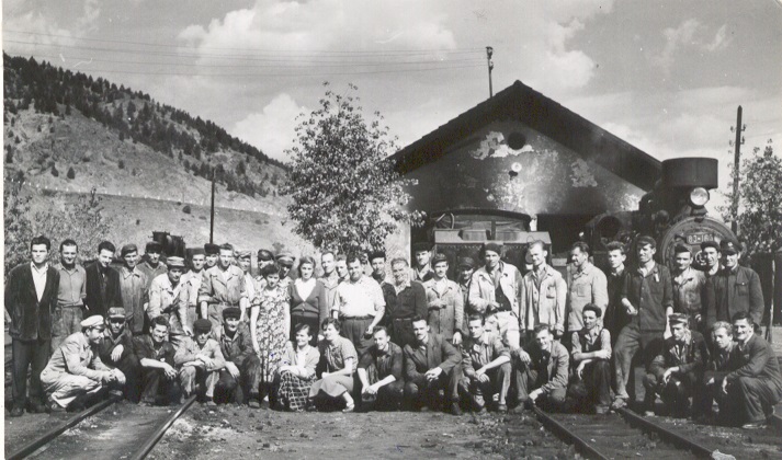 Kolektiv ložionice Višegrad, 1957. g..jpg