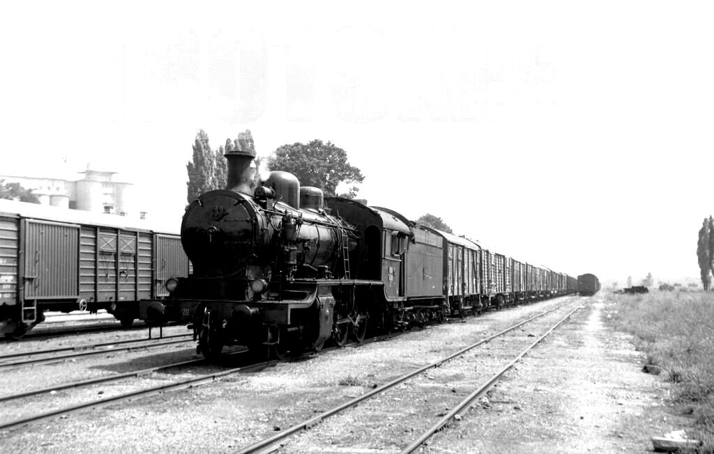 s-l1600 Loco Class 20 c1970.jpg