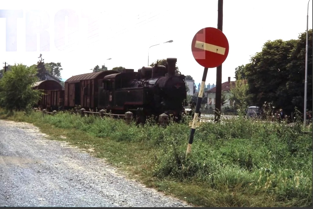 s-l1600 51 136 c 1974 Original x 2   1.jpg