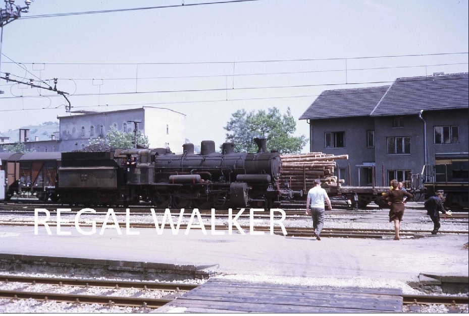 s-l1600 25.008 MARIBOR STATION 1975.jpg