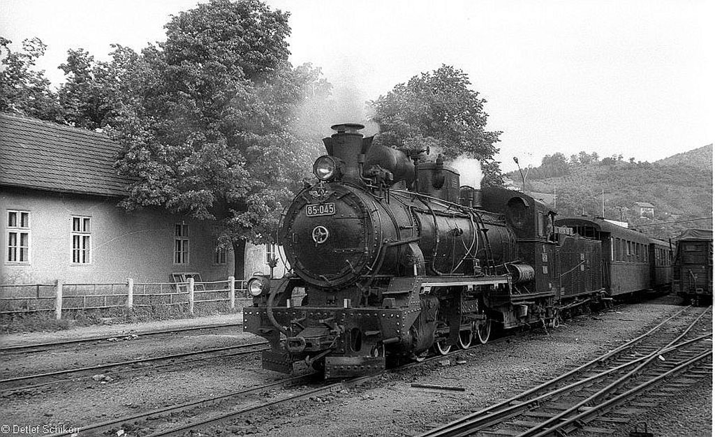85-045.jpg