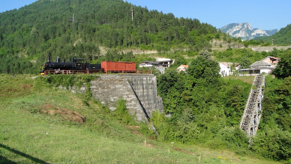 73-018.jpg