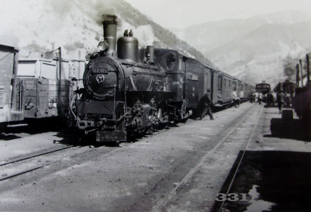 73-015.jpg