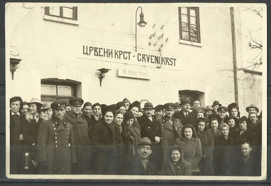 Crveni krst 2d7hd80.jpg
