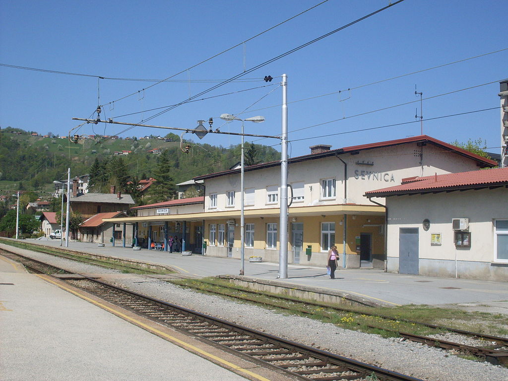 1024px-Sevnica-train_station_main_building.jpg