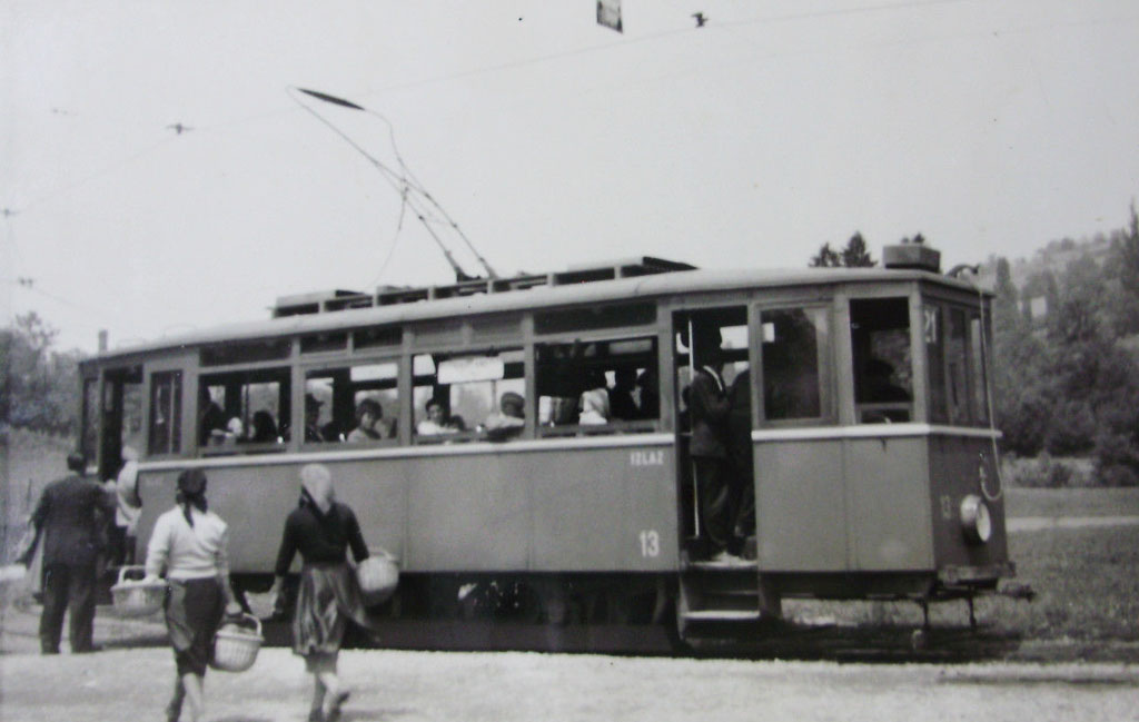 zagtram3.JPG