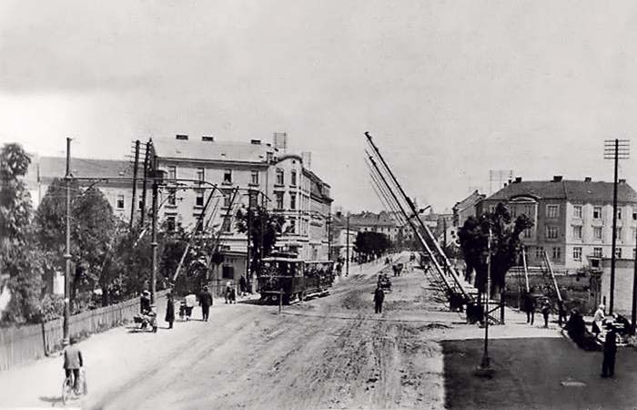 1920.jpg