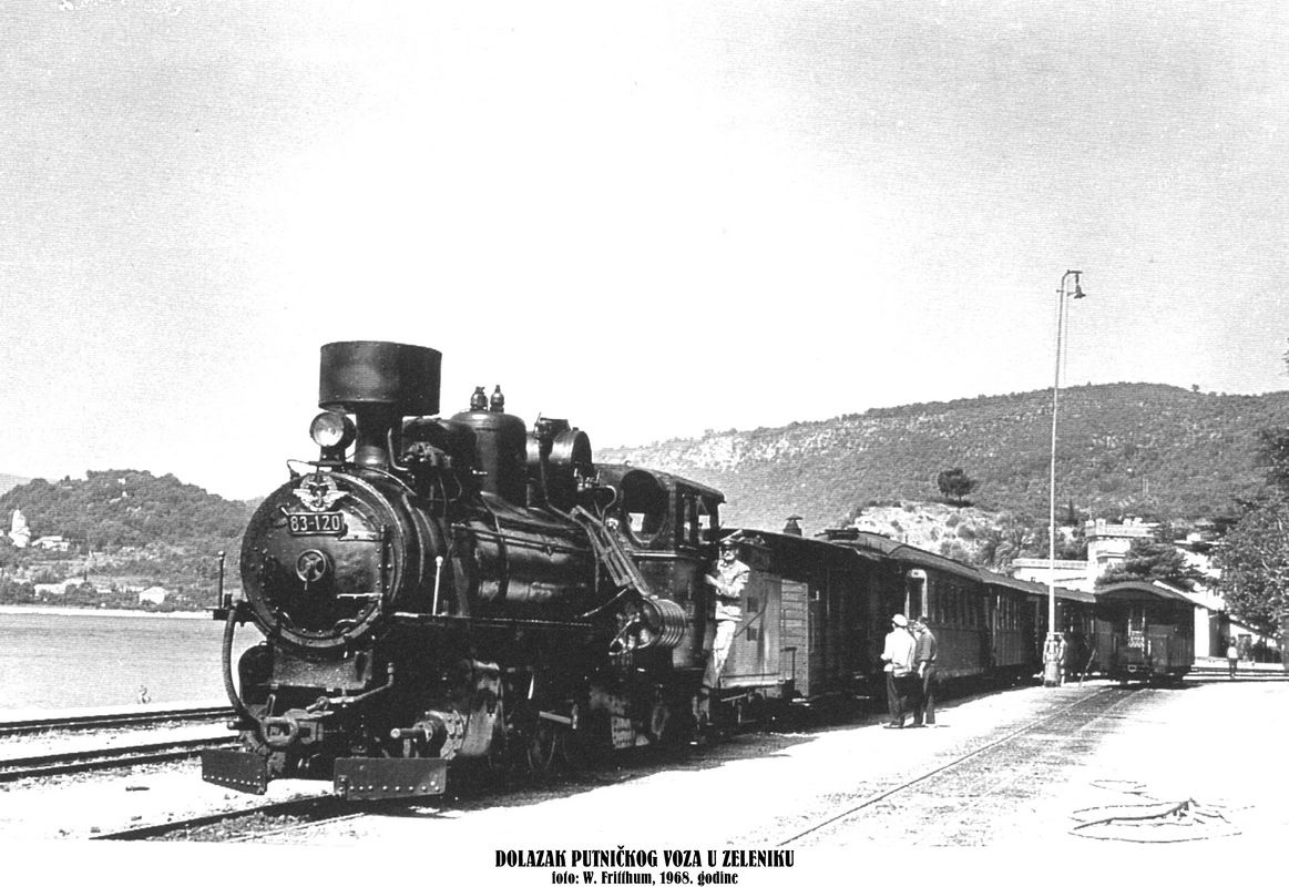 83-120.JPG